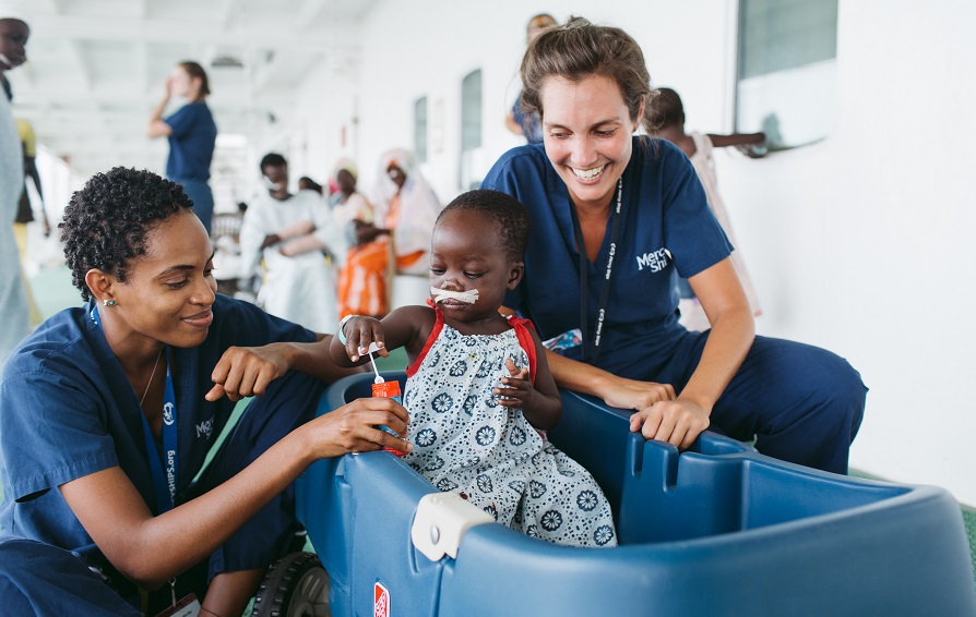 kv-mindray-joins-mercy-ships-to-deliver-better-care-across-africa