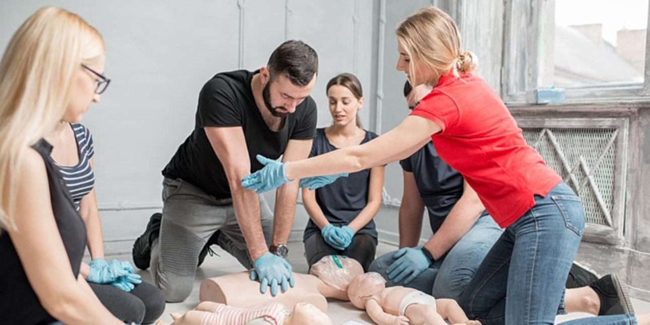 Guidance on how to perform CPR on adults
