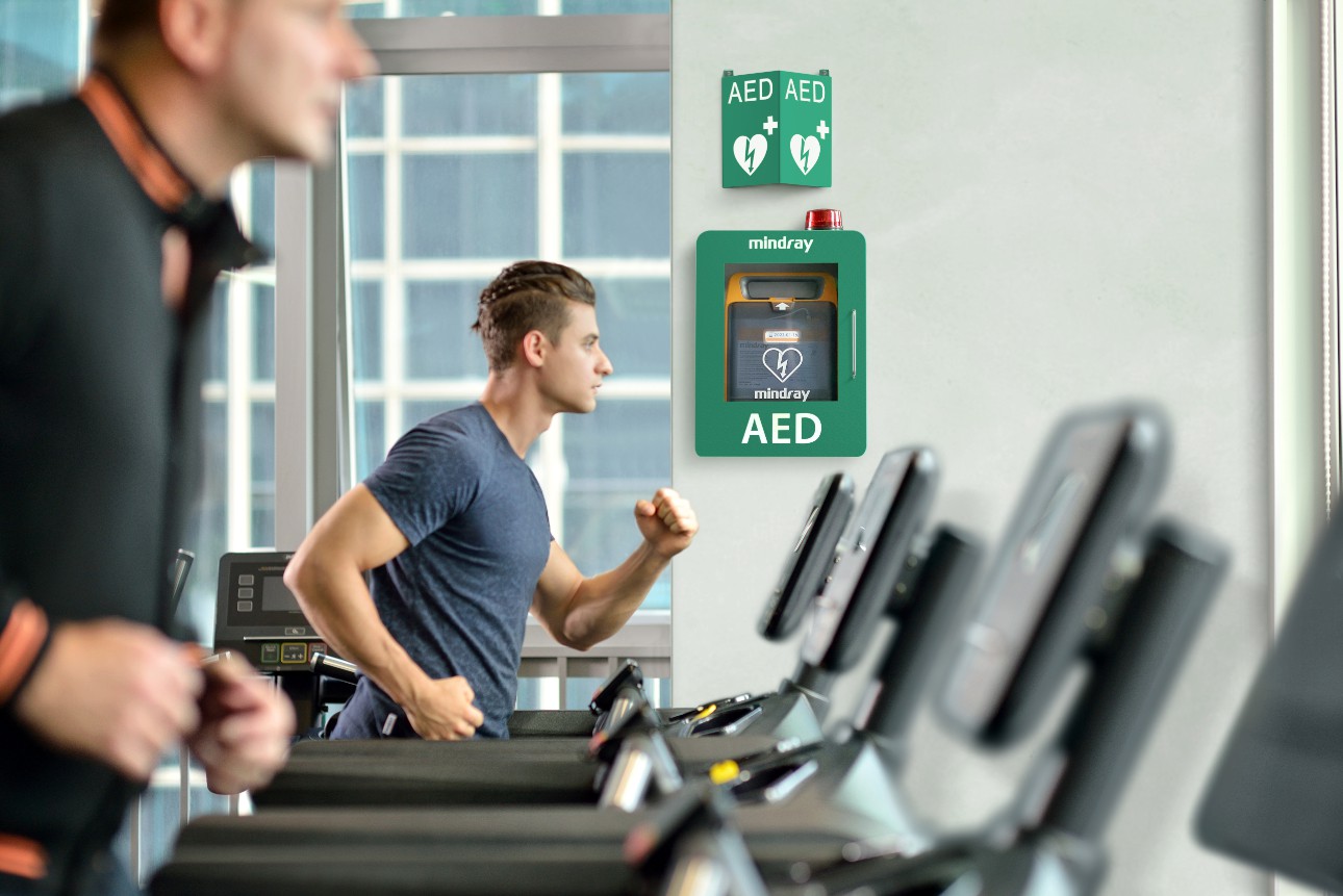 AED device for gym and sport venues