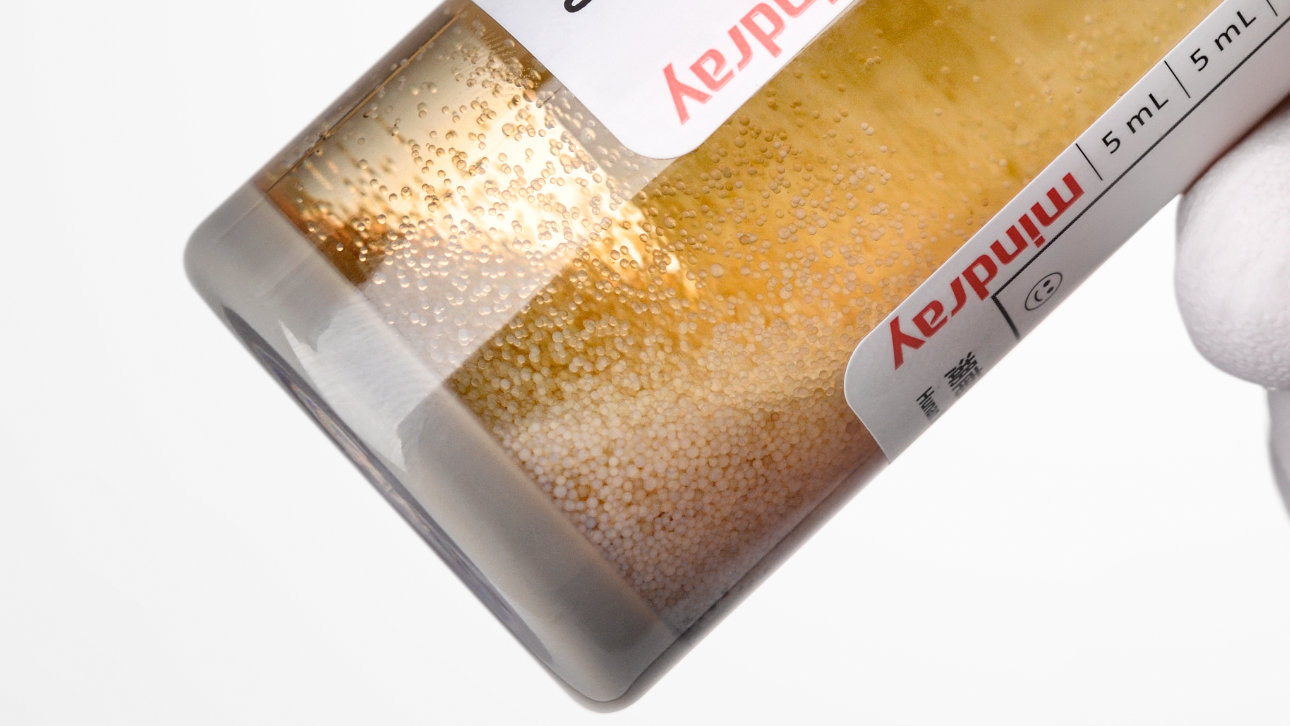 MPC Resin Blood Culture Bottles - Resin Particles Detail