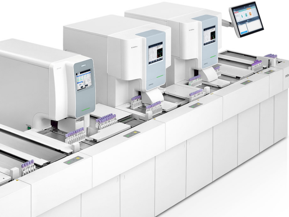Cellular Analysis Line CAL 8000 Mindray