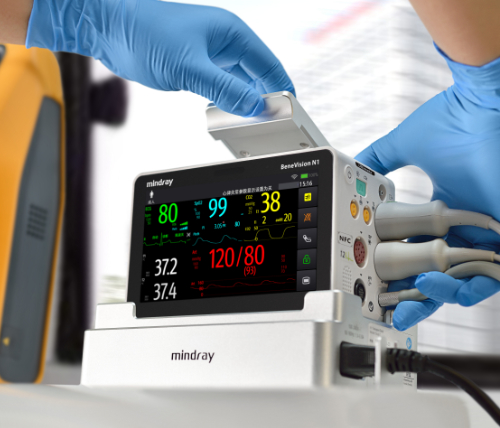 定制的BeneVision N1转运固定座，确保BeneVision N1在院外转运交通工具中牢固、稳定