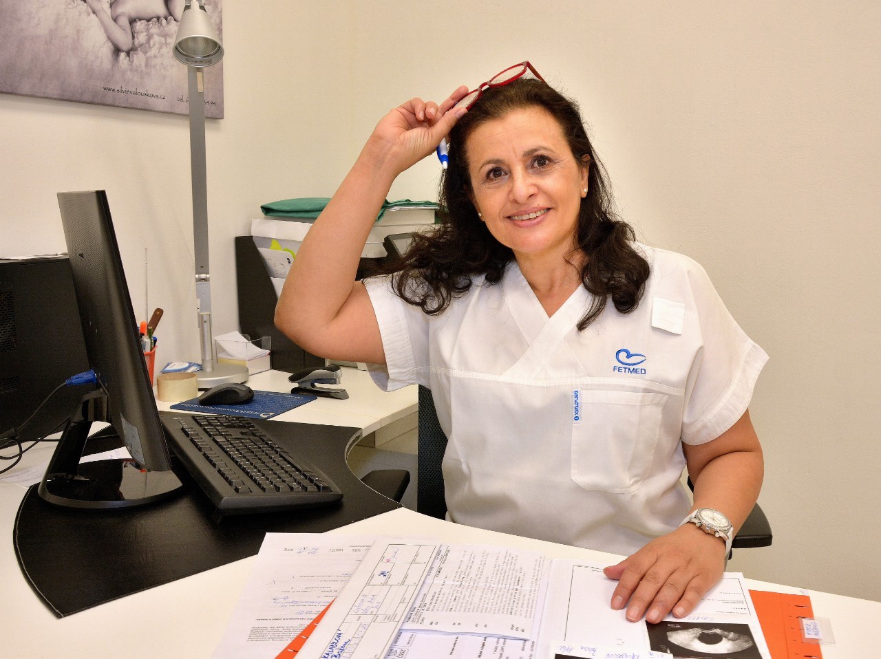 Dott.ssa Dhaifalah e la clinica FETMED: migliorare l'assistenza sanitaria per le donne nella Repubblica Ceca